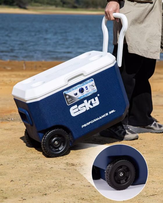 Айсбокс  45 литров для поездок , перевозок, доставки еды , льда и пр.