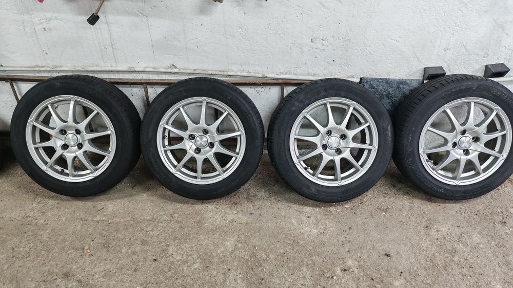 Продам диски 15 с шинами