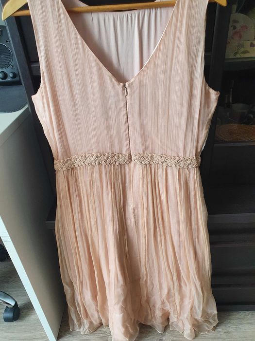 Rochie nissa si rochie caramel din matase