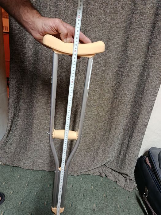 Продам костыли S