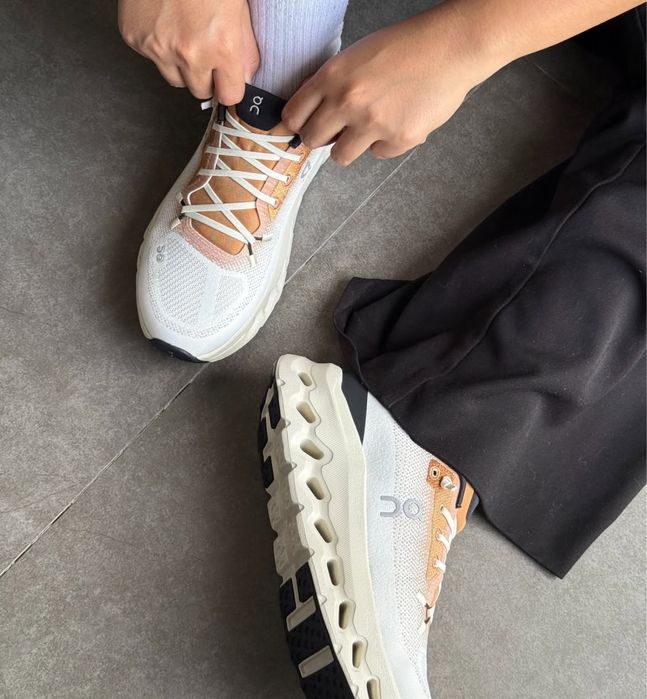 Кроссовки On running Cloudtilt