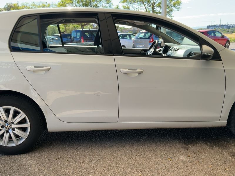 Volkswagen Golf VI 1.6 TDI Advance BlueMotion Tech 2011