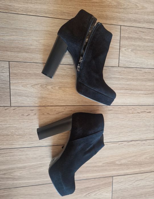 Сандали на Steve Madden,боти Gianni, 37,лилави обувки