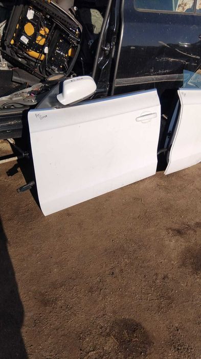 Usa stanga fata-spate fara accesorii Audi A5 an 2010