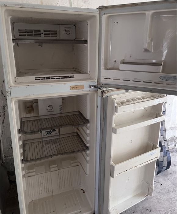 Холодильник SAMSUNG