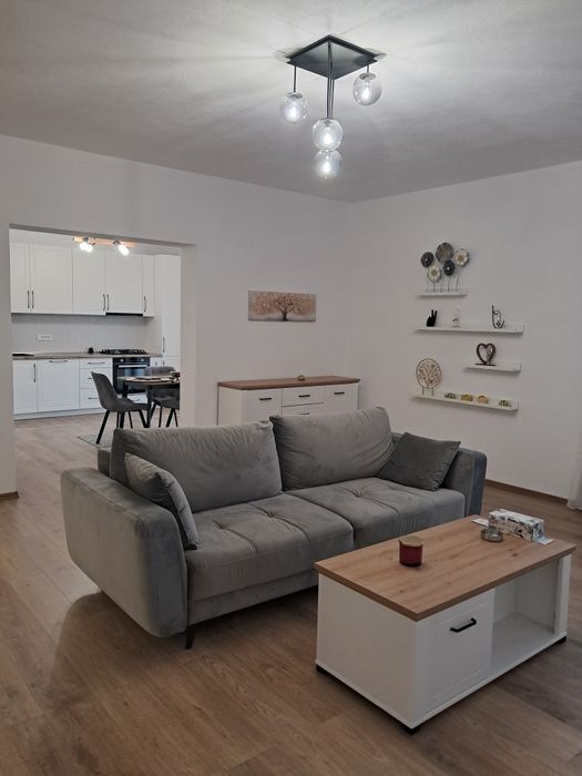 Închiriez apartament în Sebeș  drumul Sibiului!!