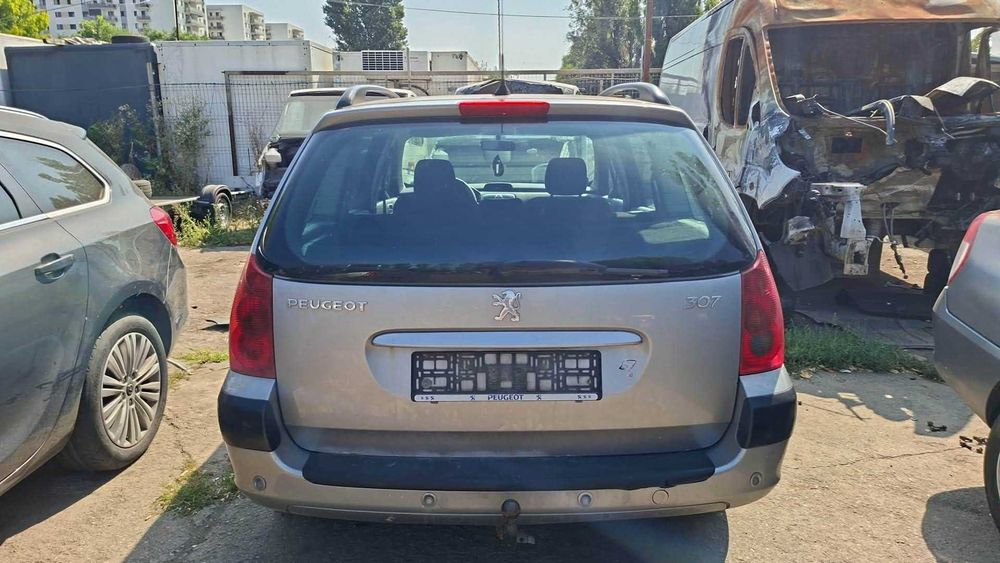Dezmembrez PEUGEOT 307 -1.6 Benzina din 2003 - NFU