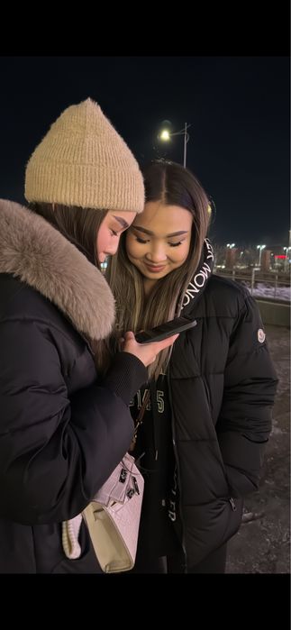 Куртка Moncler,в отличном состоянии