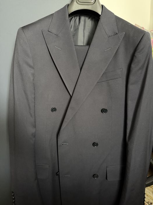 Продам двубортный костюм Zegna