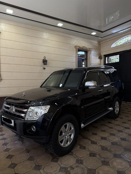 Mitsubishi Padjero GLE 3.0.