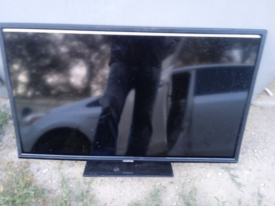Телевизор HARPER  и LG на запчасти