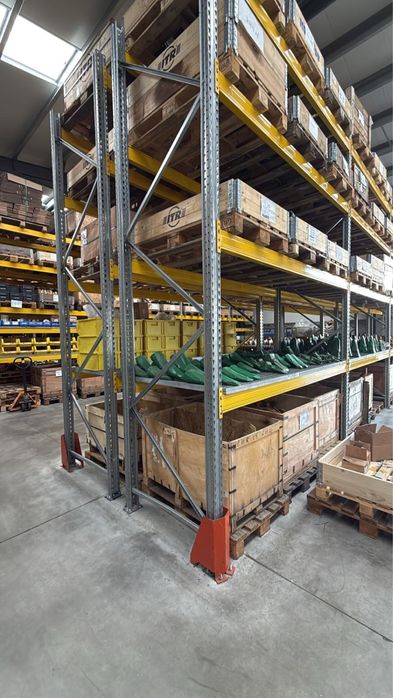 Rafturi metalice