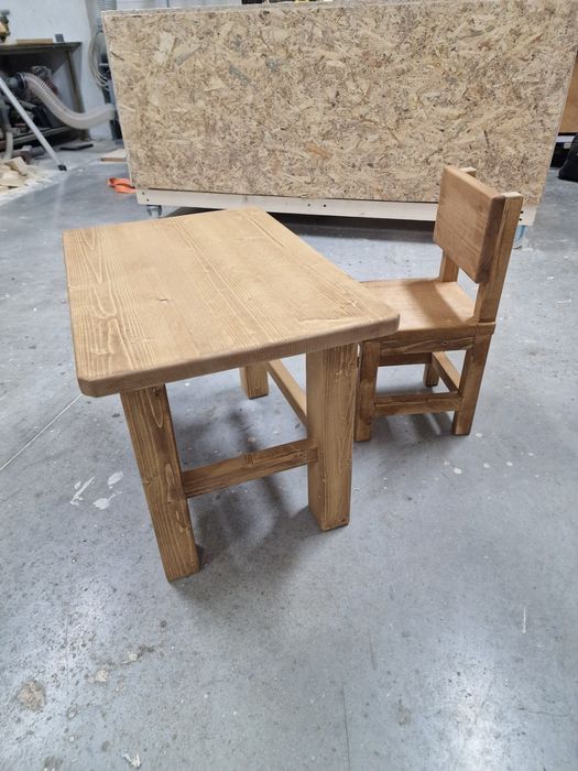 Детска маса със столчета