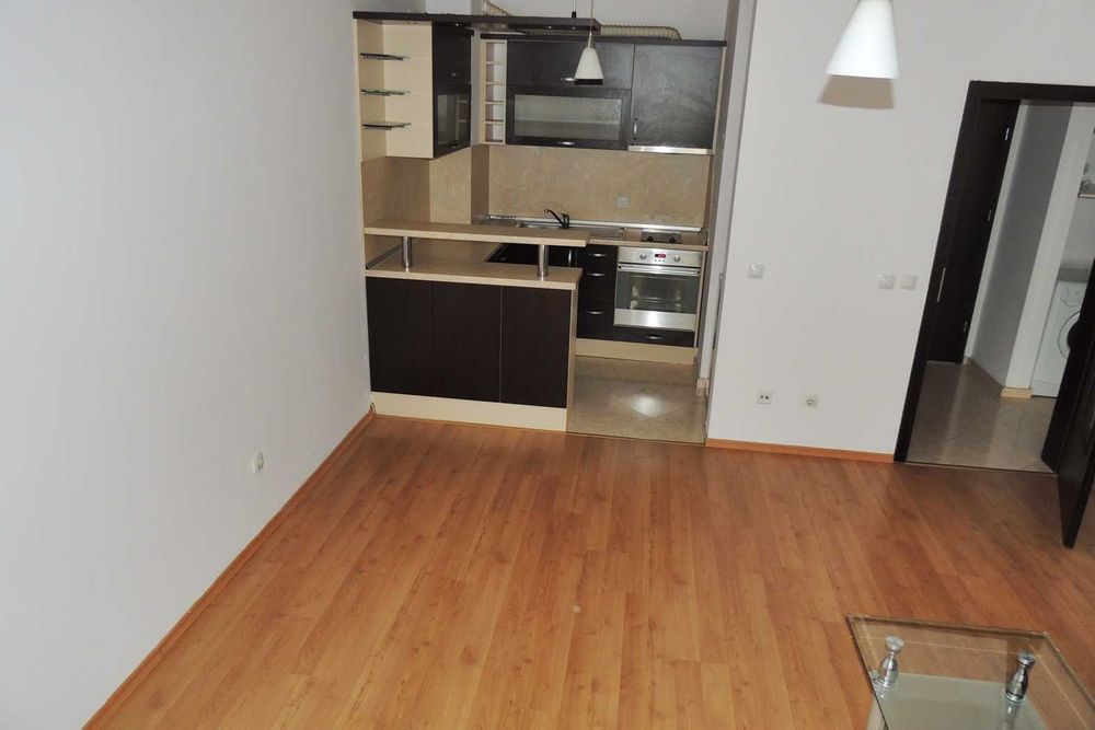 Двустаен апартамент под наем, Студентски град