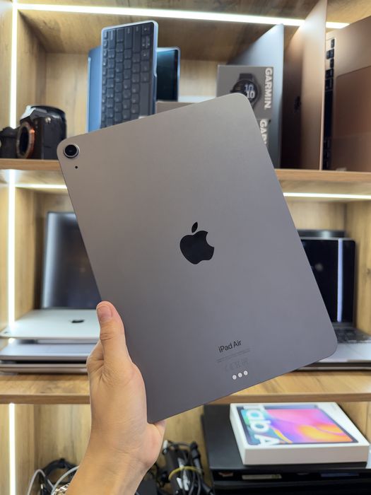 iPad Air 5 64GB с коробкой