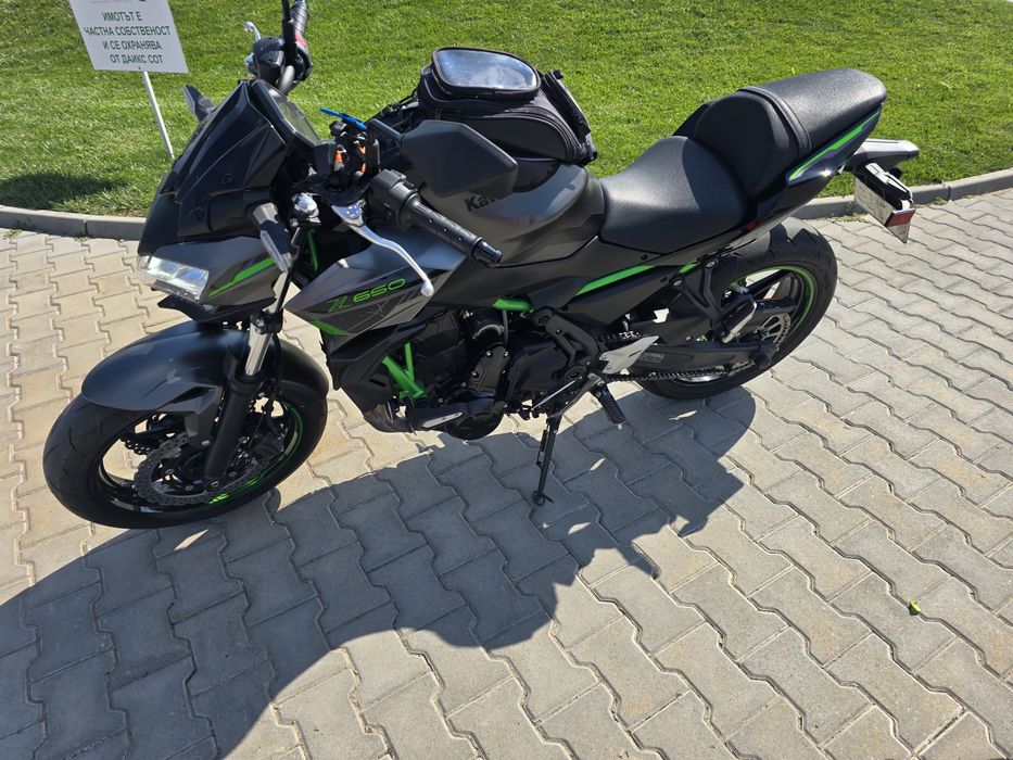 Kawasaki z650 нов купуван от Еди мото 6500км