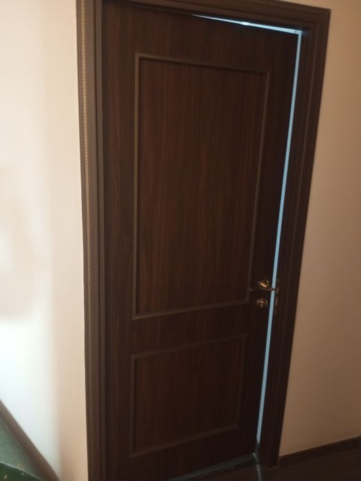 Котеж эшиклари сотилади