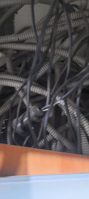 Продам кабель с кабель каналом