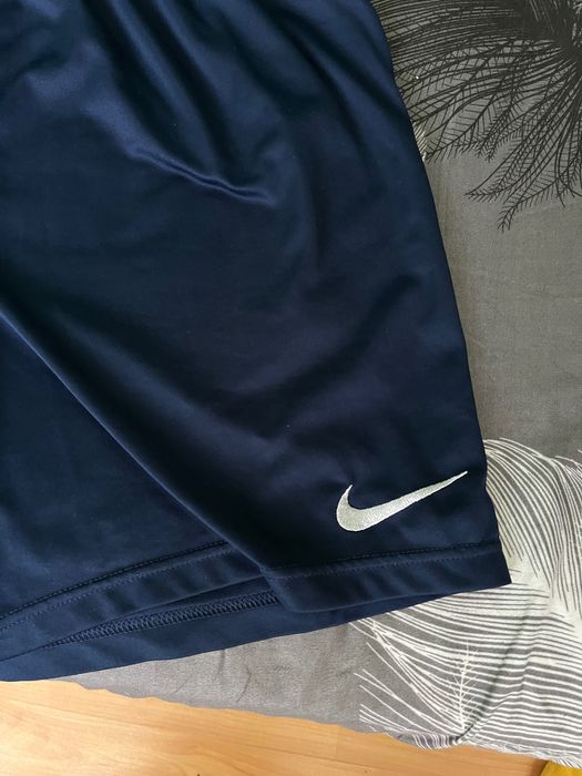 Pantaloni nike scurti