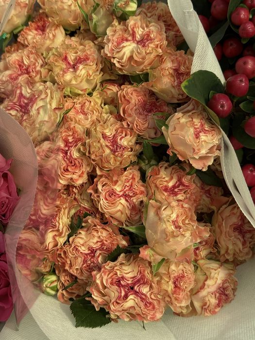 Свежие пышные букеты