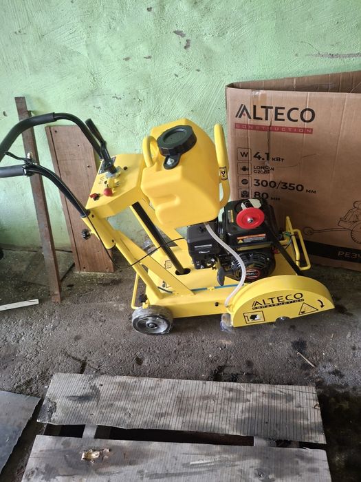 Сдаю в аренду асфальторез, шоворез