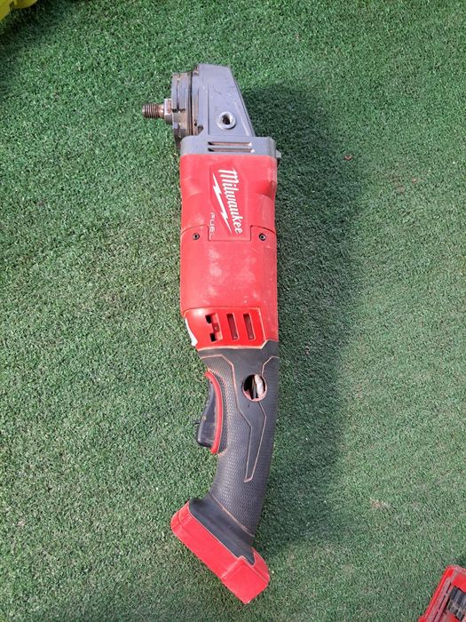 Milwaukee m18 defect FLAG230XPDB