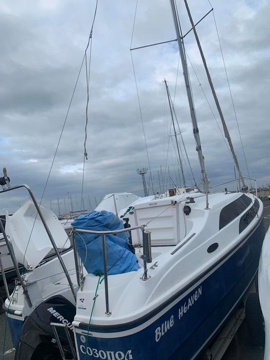 Macgregor 26M Motorsailer velier cabinată