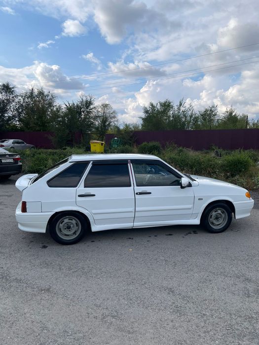 Продам машину ваз 2114