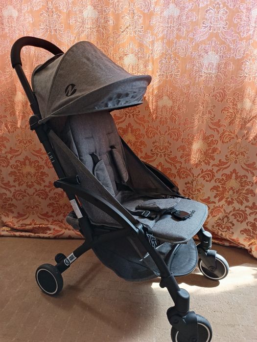 Срочно продам коляску