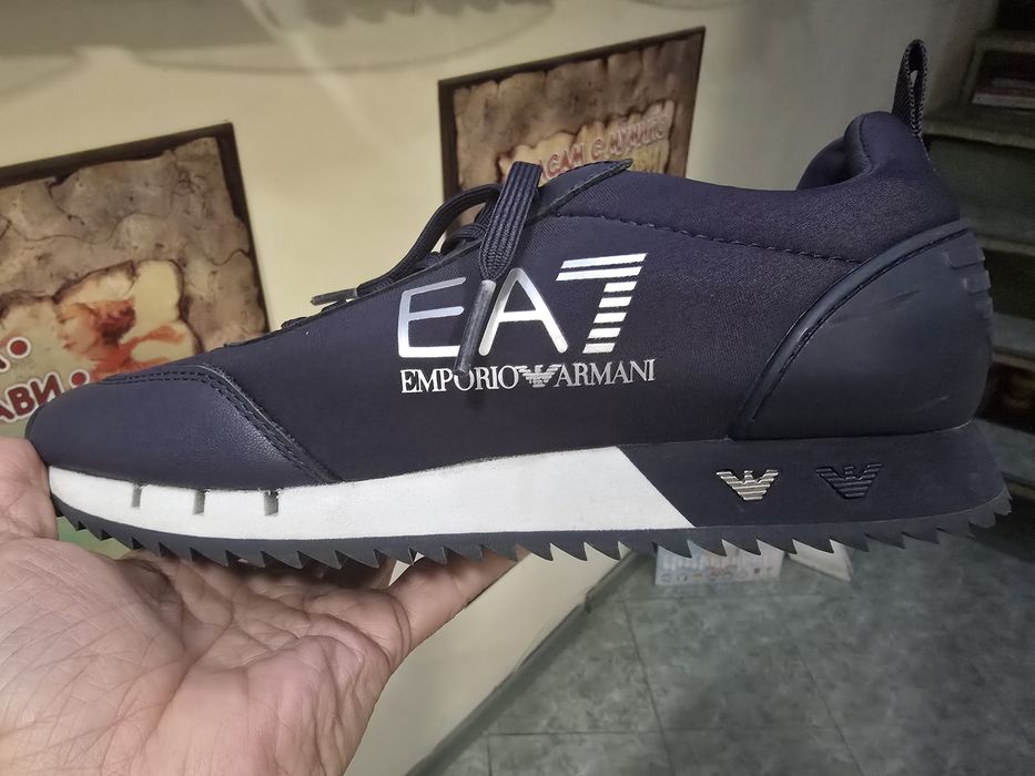 E. ARMANI маратонки