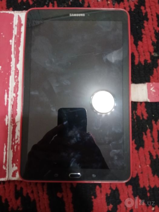 Планшет Samsung tab e