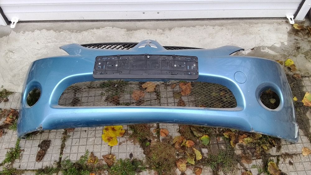 Предна броня Mitsubishi Grandis