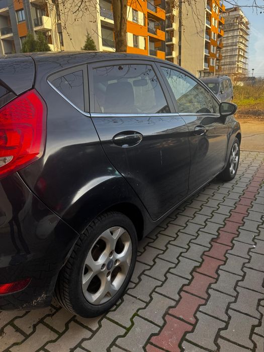 FORD Fiesta 2010 — imagine 3