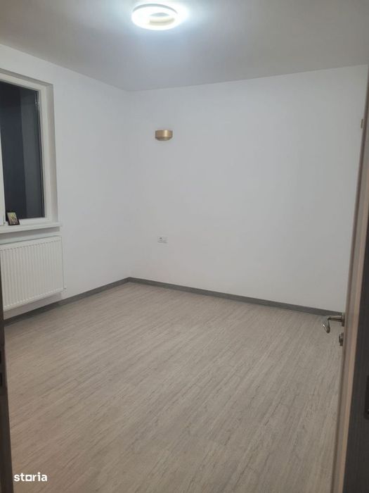 Apartament 2 camere de vanzare Drumul Taberei - Raul Doamnei