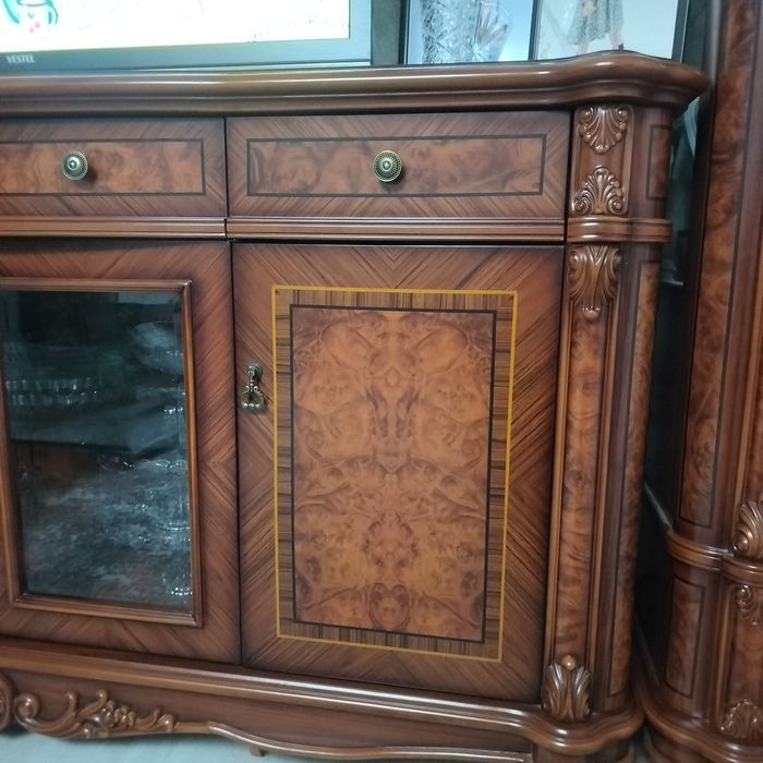 Продается спальный гарнитур и  стенка