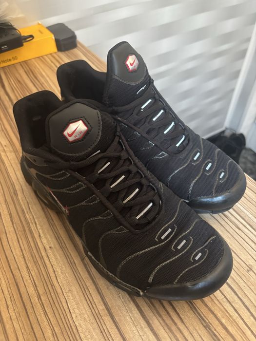 Обувки на Nike tn