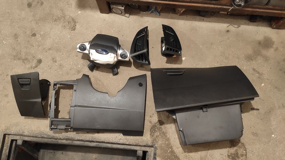 Части за Форд фокус 2012 мк3