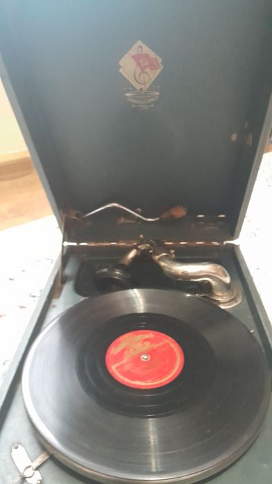 Патифон старинный