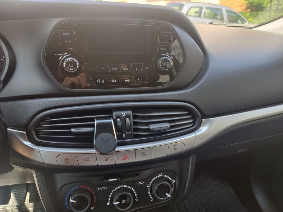 Fiat Tipo 1.4 95cp 2017 unic proprietar
