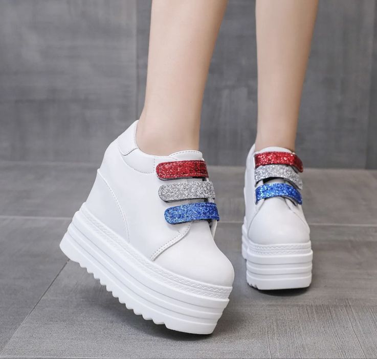 Продам кроссовки