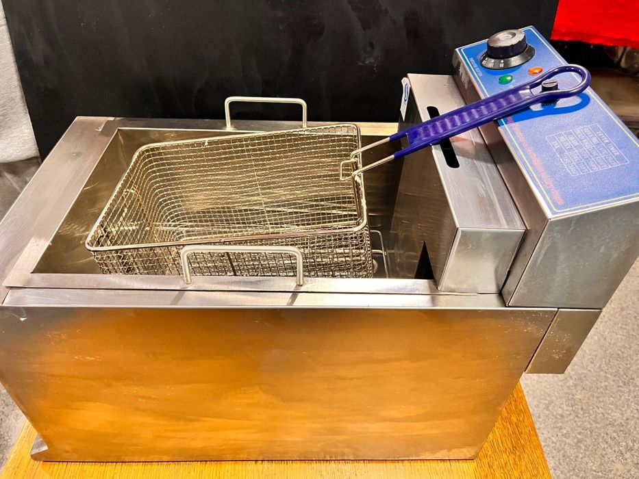 Фритюрница профессиональная