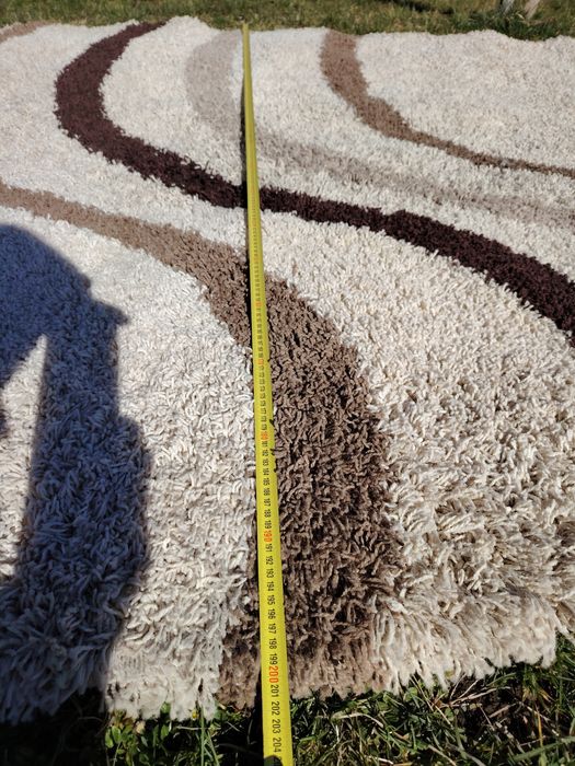 Vând covor oval Majesty  Collections  200x300 cm