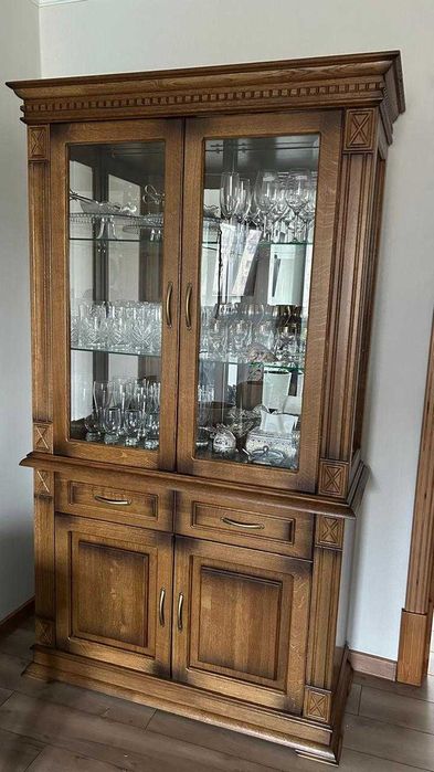 Шкаф-витрина Пинскдрев