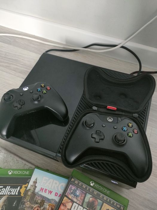 Xbox one  500 гб