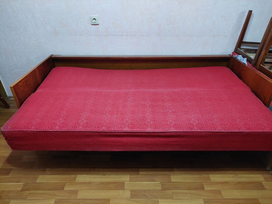Диван книжка б/у