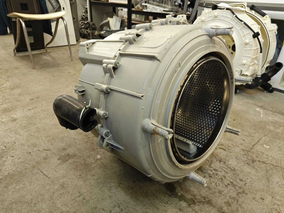 Cuva completa masina de spalat Electrolux EWF12670W , neambutisata , cu suruburi , fara uzura la rulmenti 3484161017 cod /R4