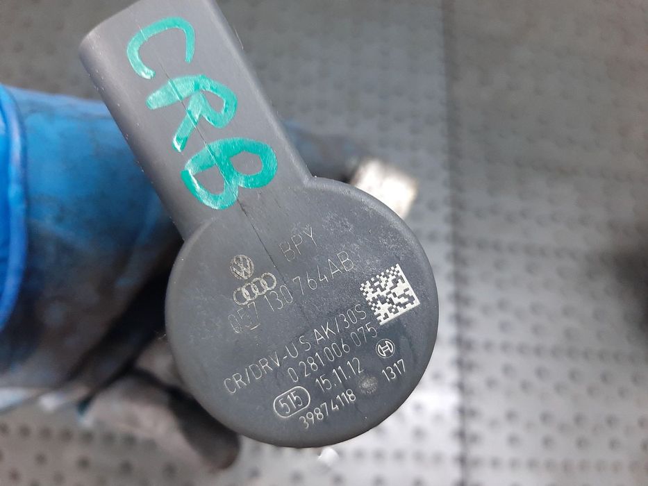 Rampa injectoare 1.6 tdi crb vw golf 7 passat b8 audi a3 8v skoda octavia 04l089b 057130764ab