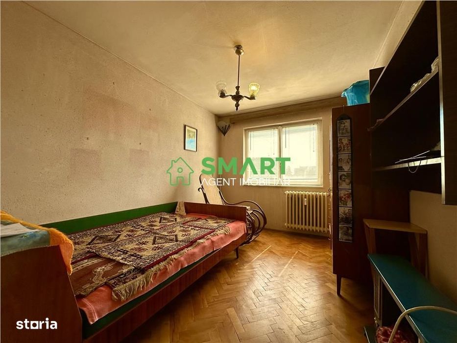 Apartament 3 camere. Zona Aurel Vlaicu, Arad