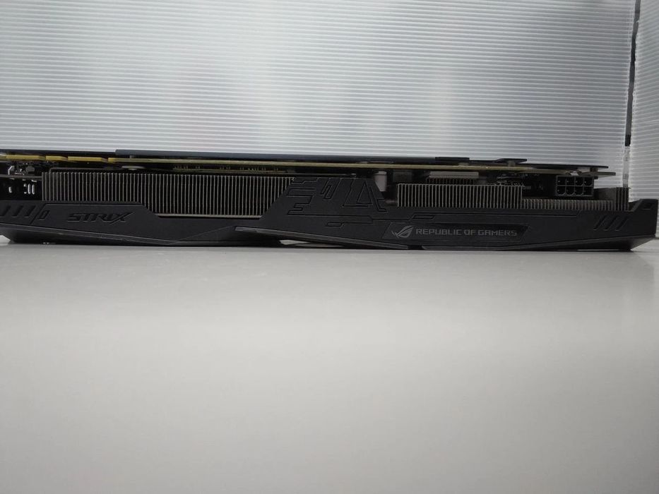 Placa video Asus Rog Strix GTX 1070 OC Nvidia GeForce