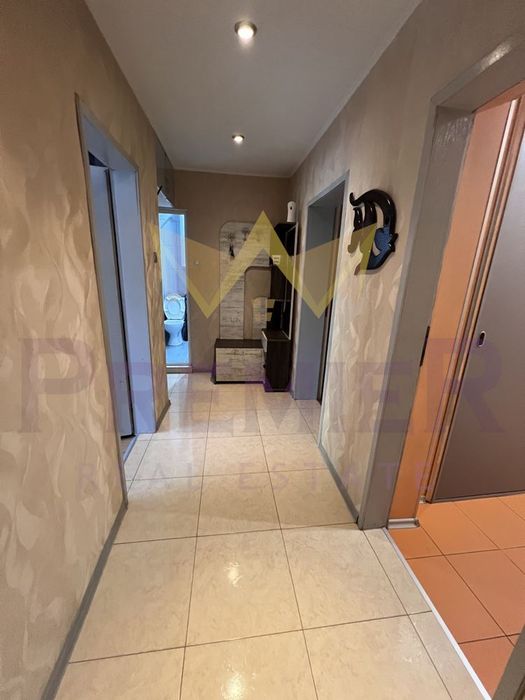 Дава се под наем Четиристаен апартамент в Варна, Аспарухово - 130 кв.м за 612 € - Снимка #6